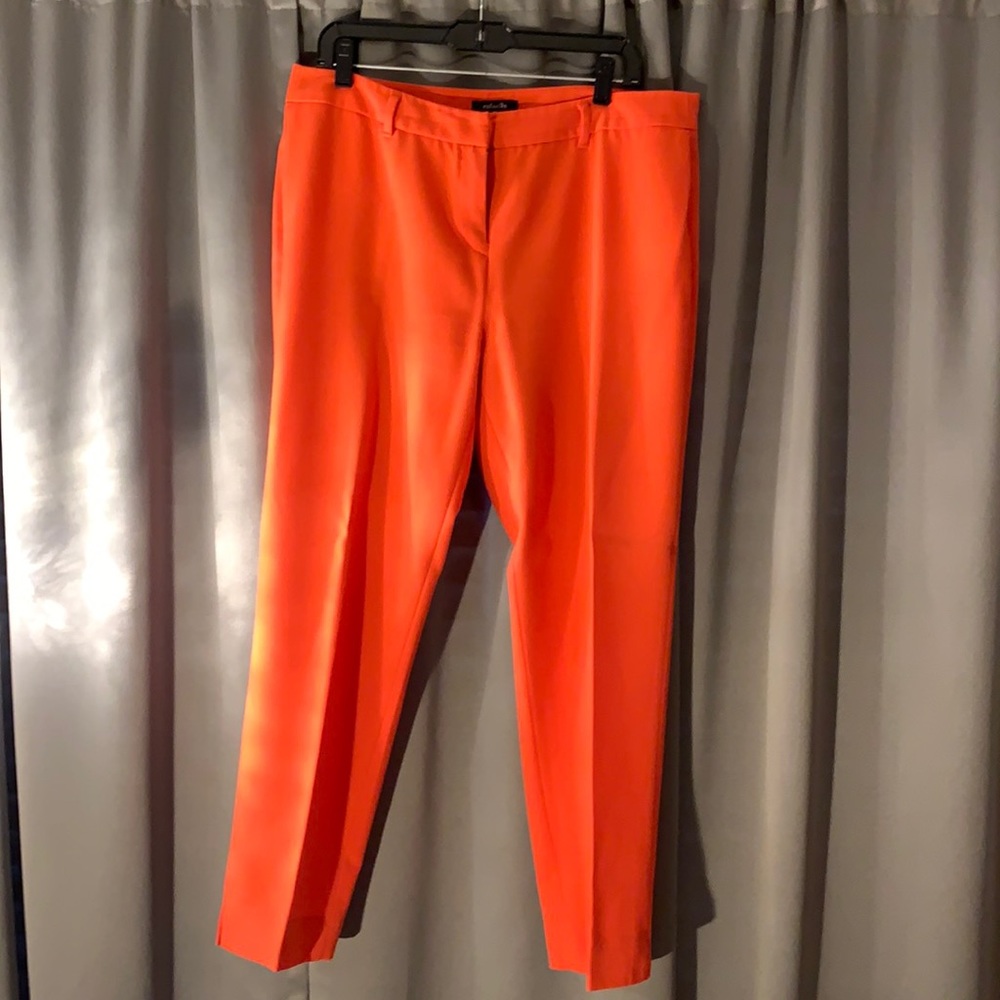 Cute Hot Poppy Colored Ankle Pants!